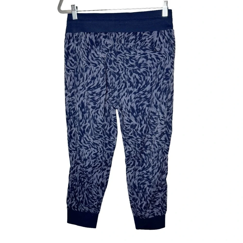 Athleta trekkie north